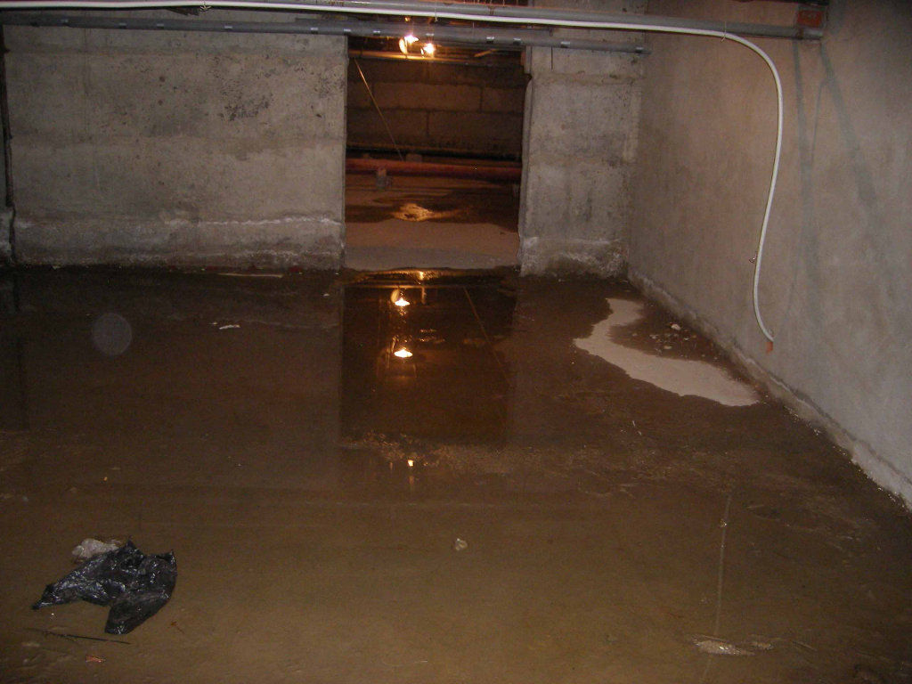 Вода в подвале 3